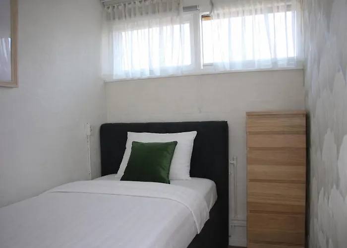 The Kingfisher Near And Dunes Hargen And Schoorl Holiday home *